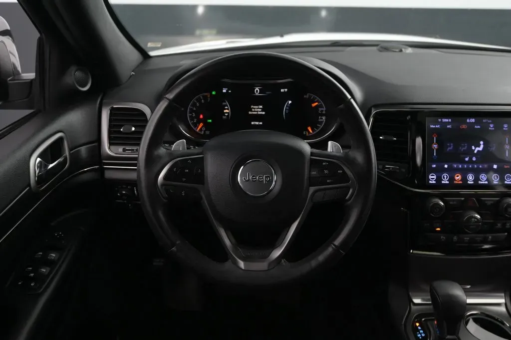 Jeep Grand Cherokee photo 33