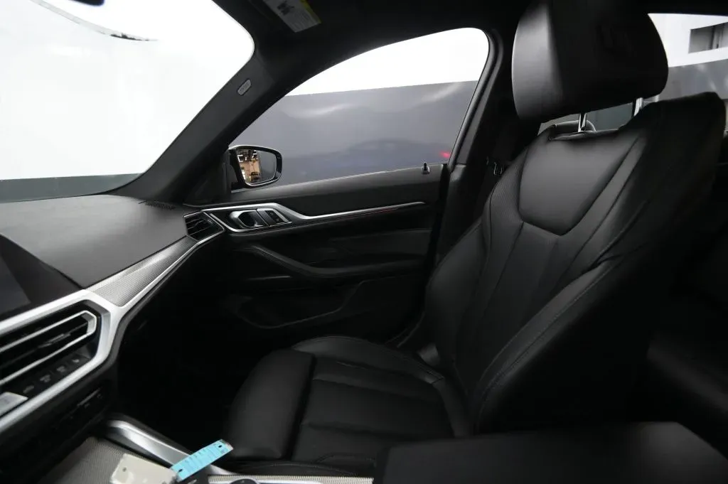 BMW 4 Series photo 29