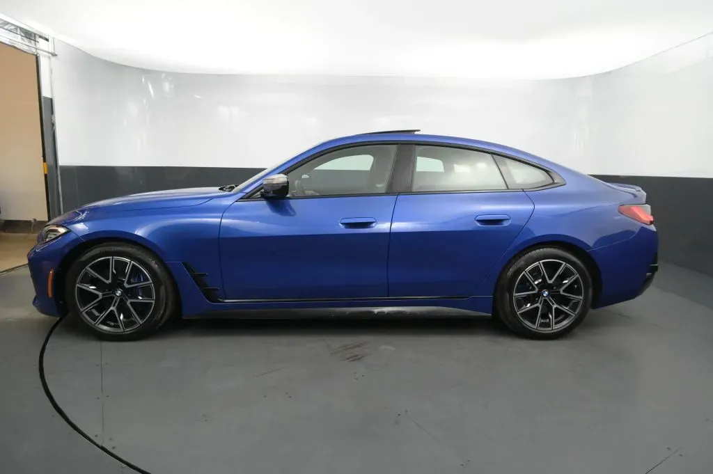 BMW 4 Series photo 2