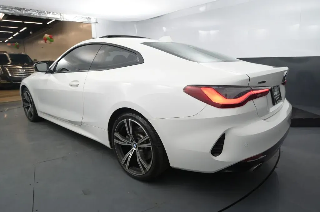 BMW 4 Series photo 3
