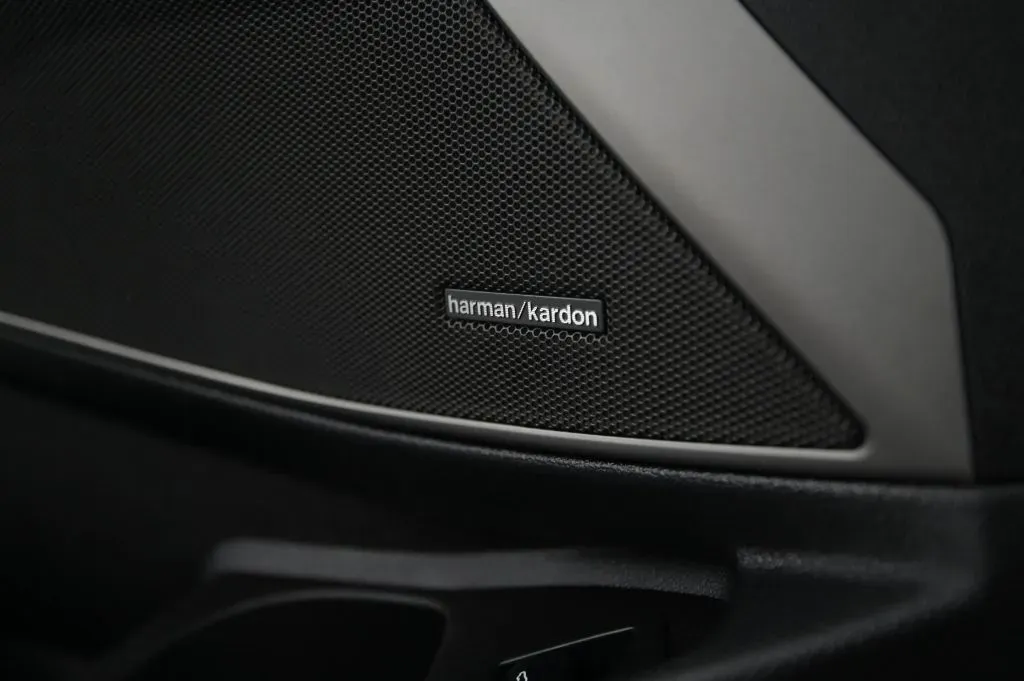 BMW 3 Series photo 23