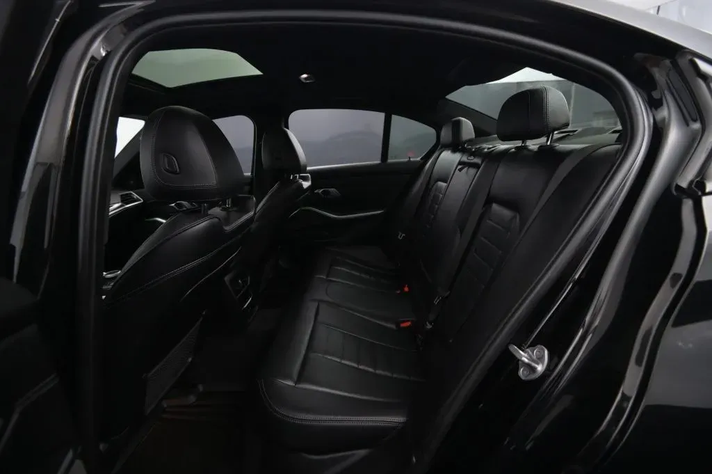 BMW 3 Series photo 45