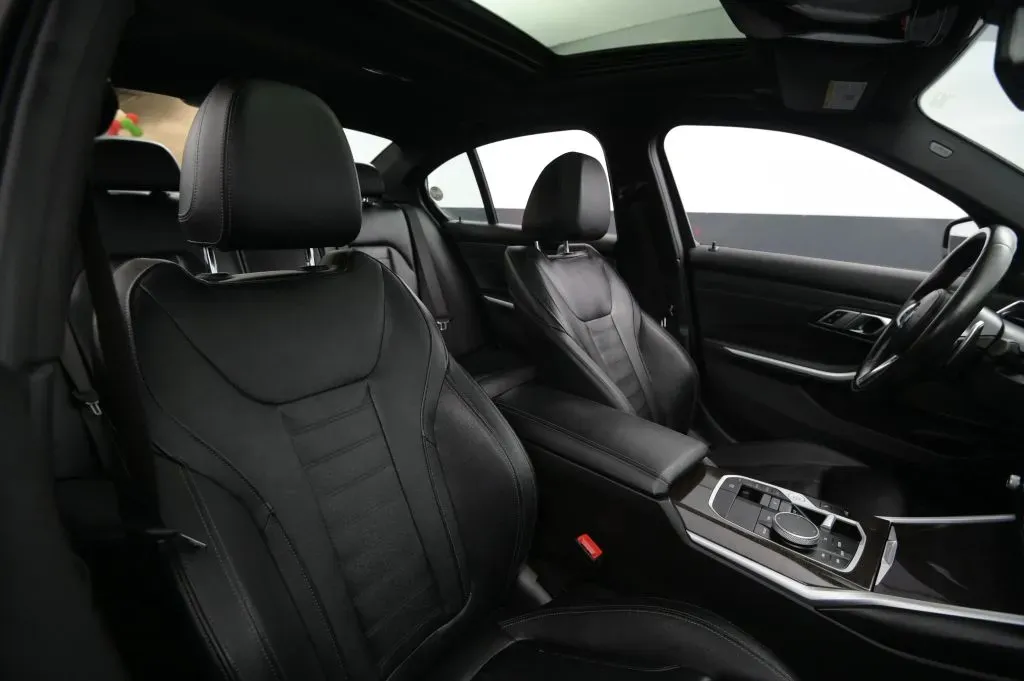 BMW 3 Series photo 51