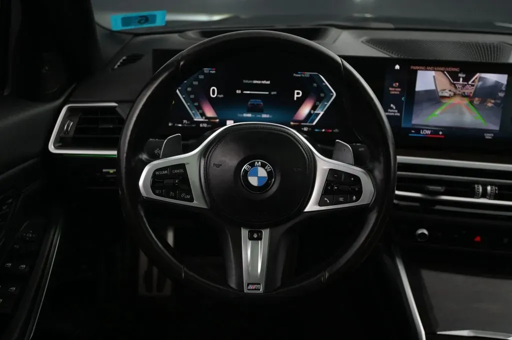 BMW 3 Series photo 39