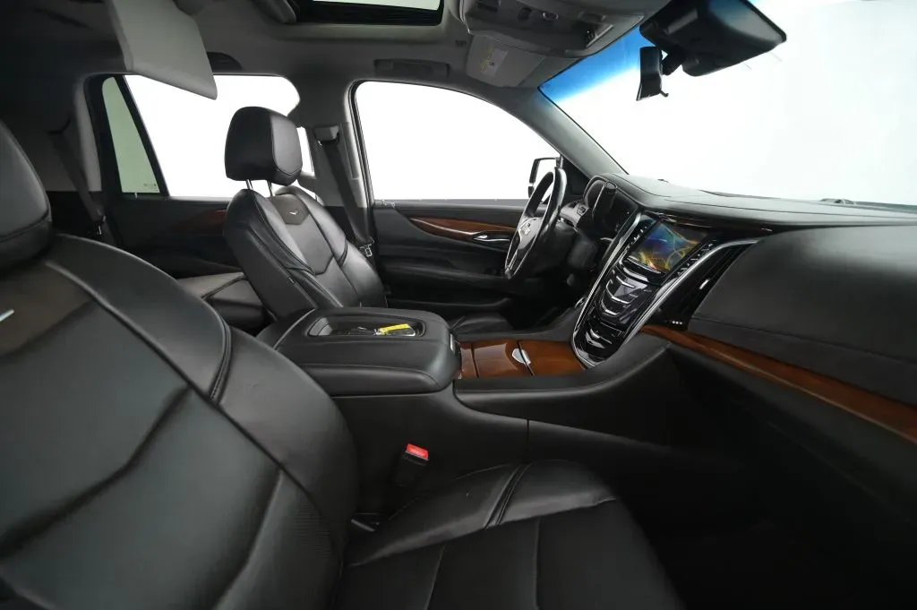 Cadillac Escalade photo 49