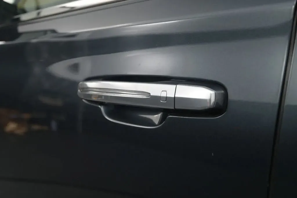 Cadillac Escalade photo 13