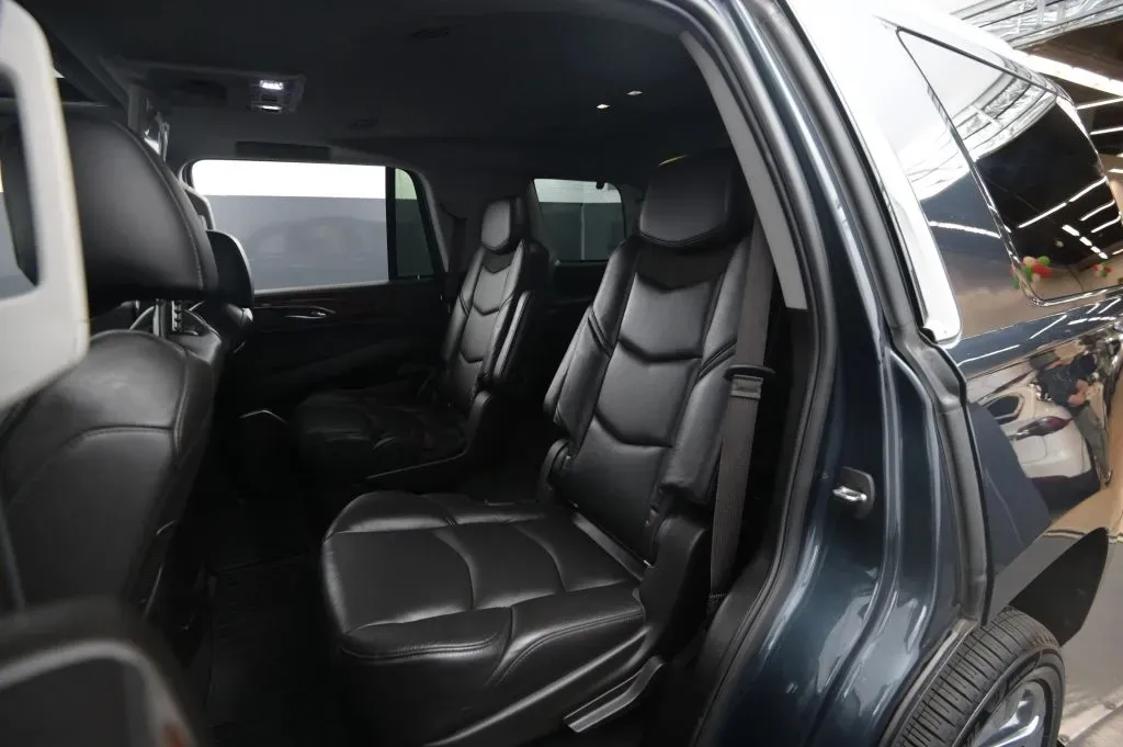 Cadillac Escalade photo 43