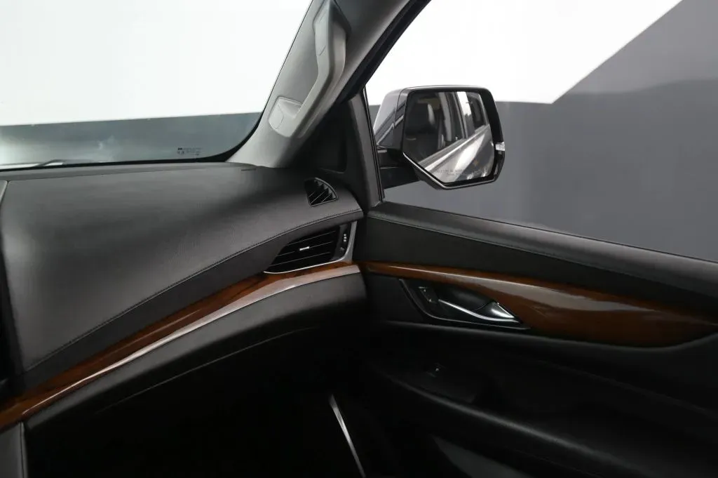 Cadillac Escalade photo 30