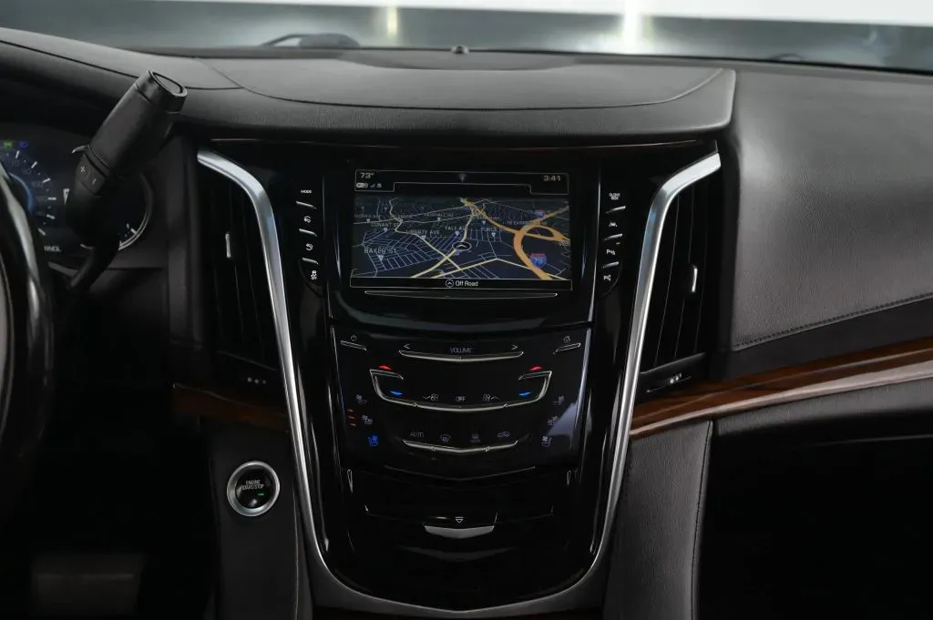 Cadillac Escalade photo 29