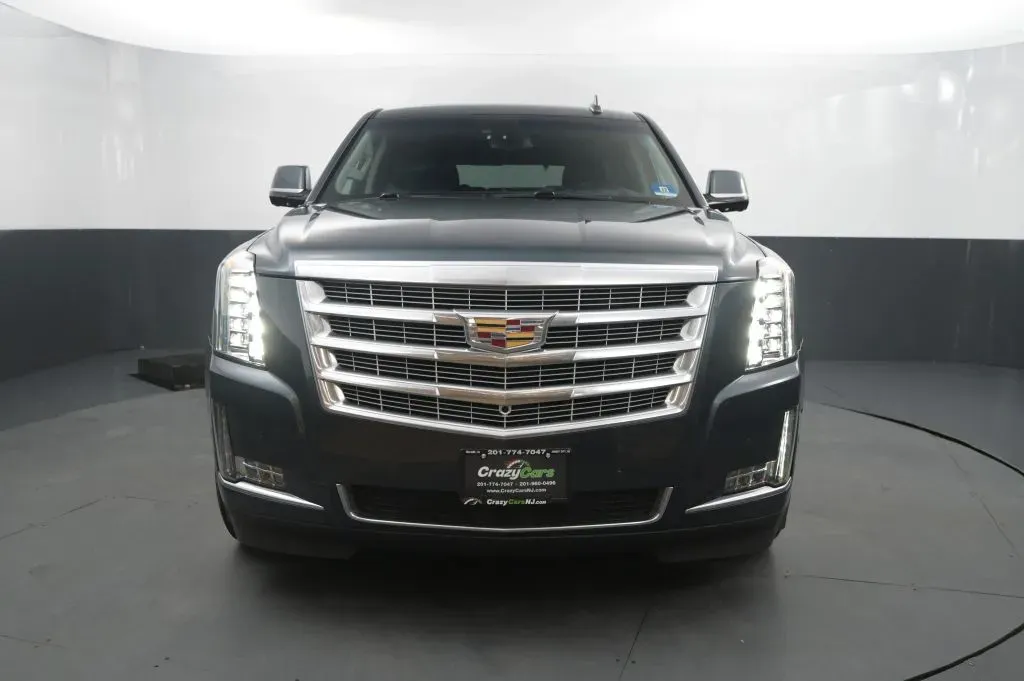 Cadillac Escalade photo 8