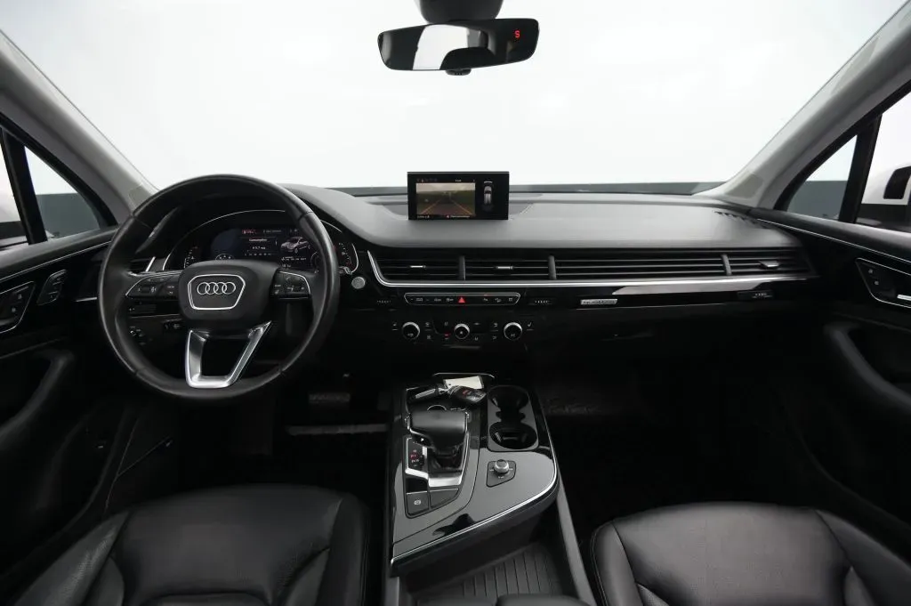Audi Q7 photo 32