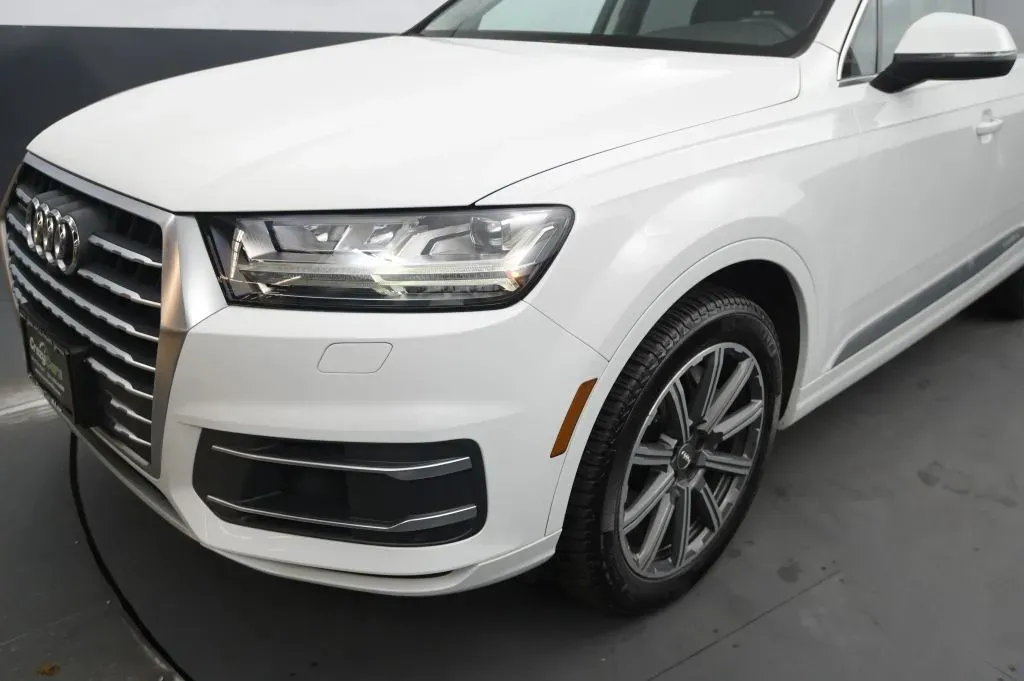 Audi Q7 photo 10