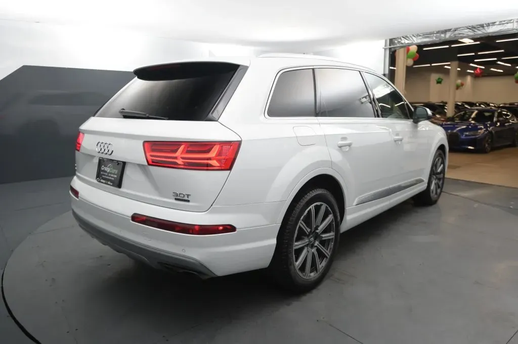 Audi Q7 photo 5