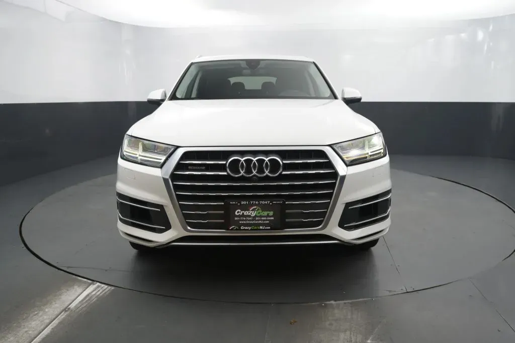 Audi Q7 photo 8