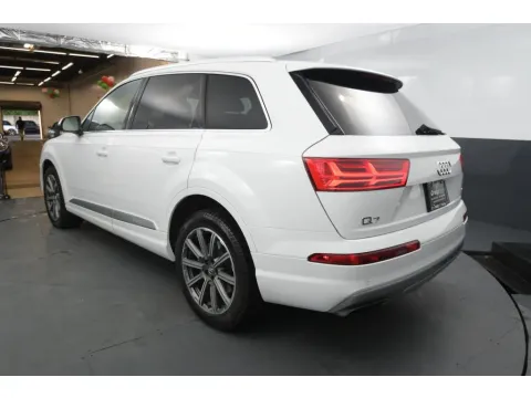 More photos of 2018 Audi Q7 3.0T Premium Plus Sport Utility 4D at Crazy Cars Hillside, NJ