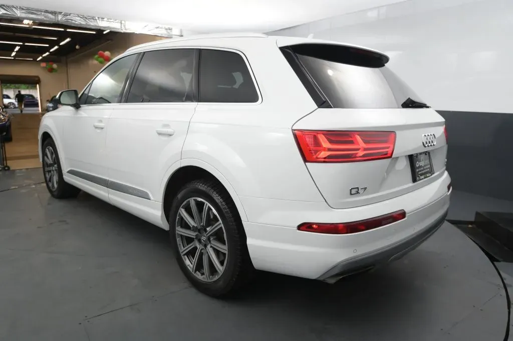 Audi Q7 photo 3