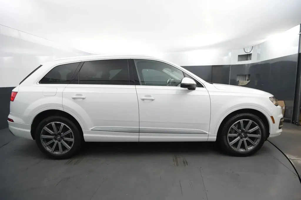 Audi Q7 photo 6