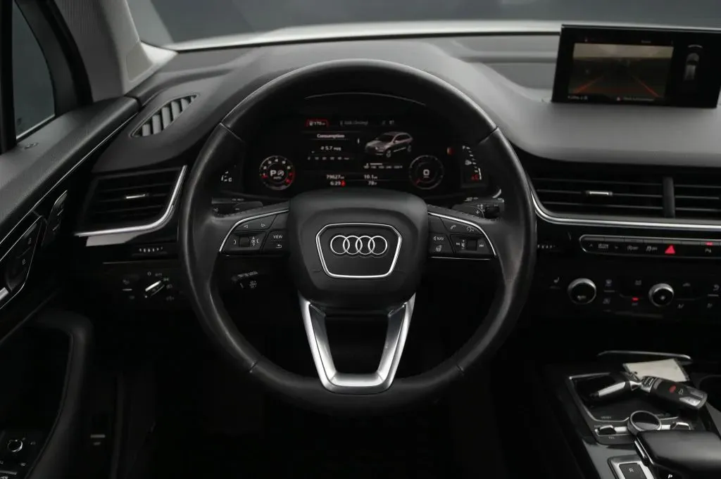 Audi Q7 photo 37