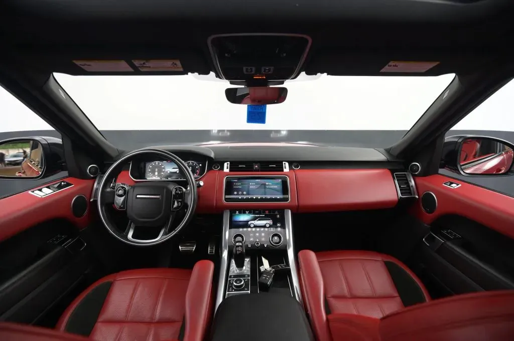 Land Rover Range Rover Sport photo 36