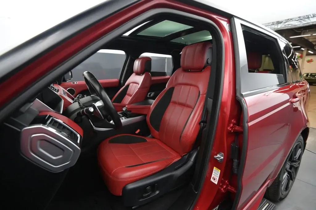 Land Rover Range Rover Sport photo 45