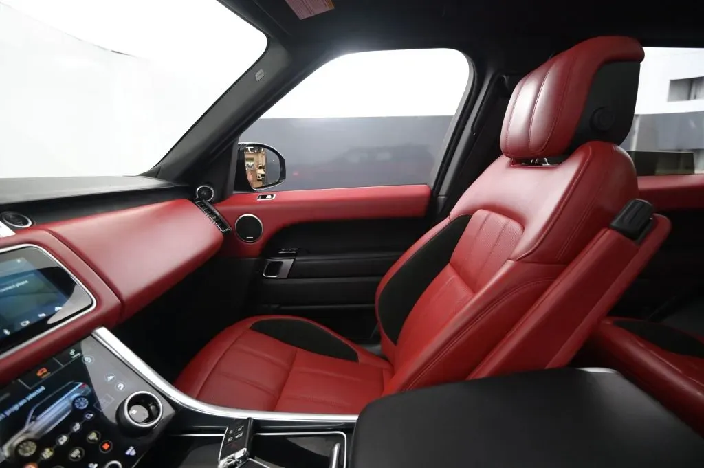 Land Rover Range Rover Sport photo 30