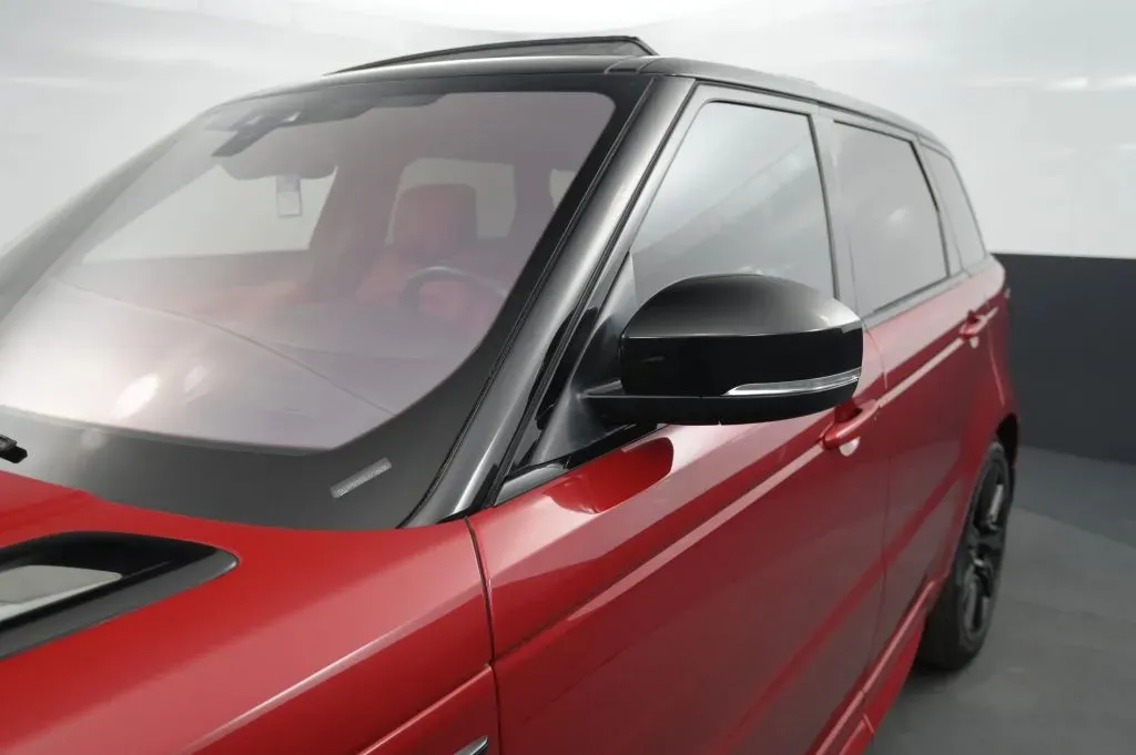 Land Rover Range Rover Sport photo 11