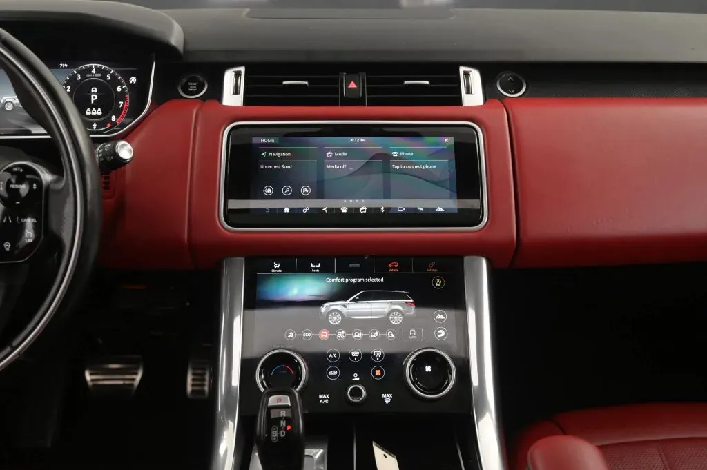 Land Rover Range Rover Sport photo 38