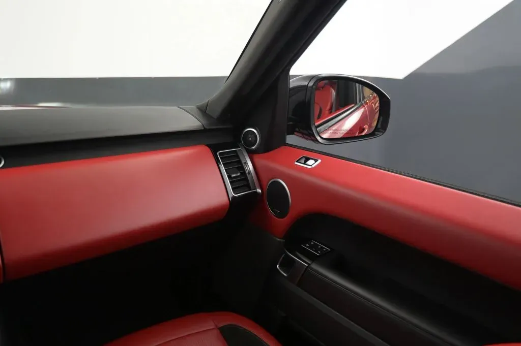 Land Rover Range Rover Sport photo 39
