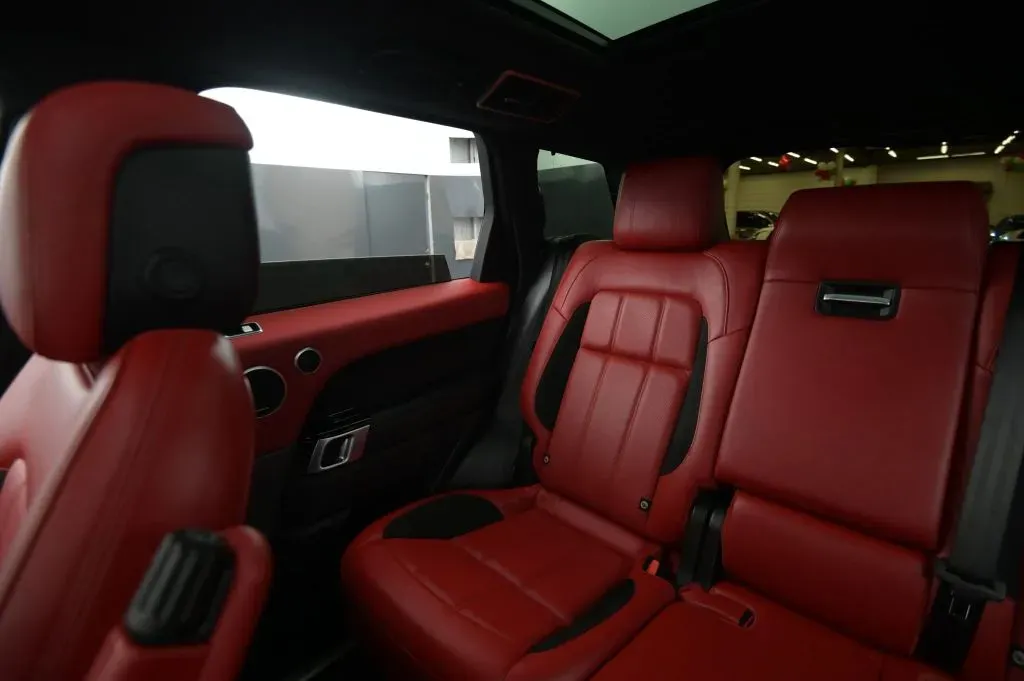 Land Rover Range Rover Sport photo 32