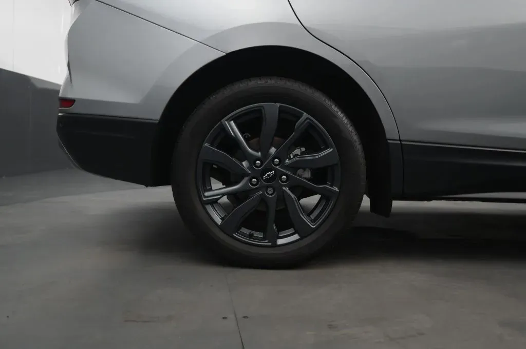 Chevrolet Equinox photo 18