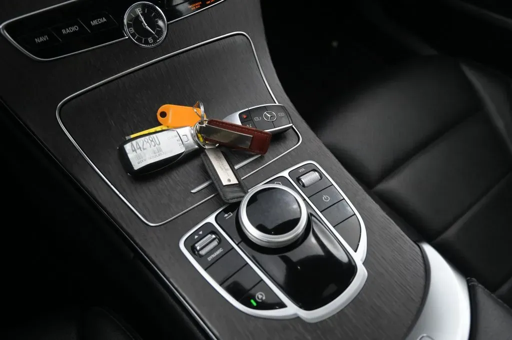 Mercedes-Benz C-Class photo 28