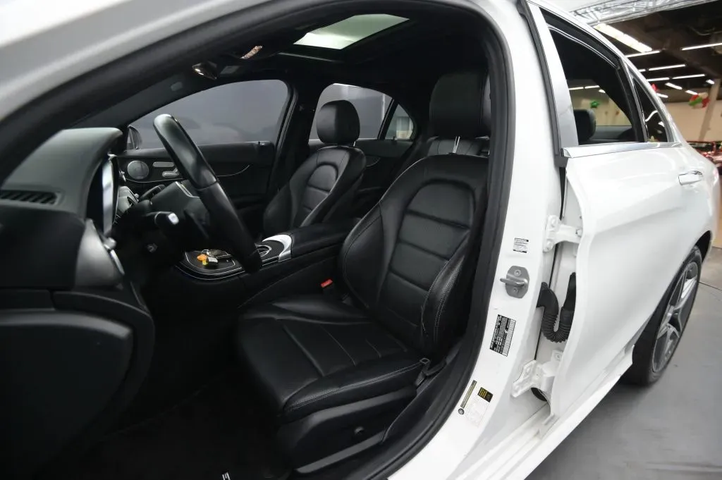 Mercedes-Benz C-Class photo 41