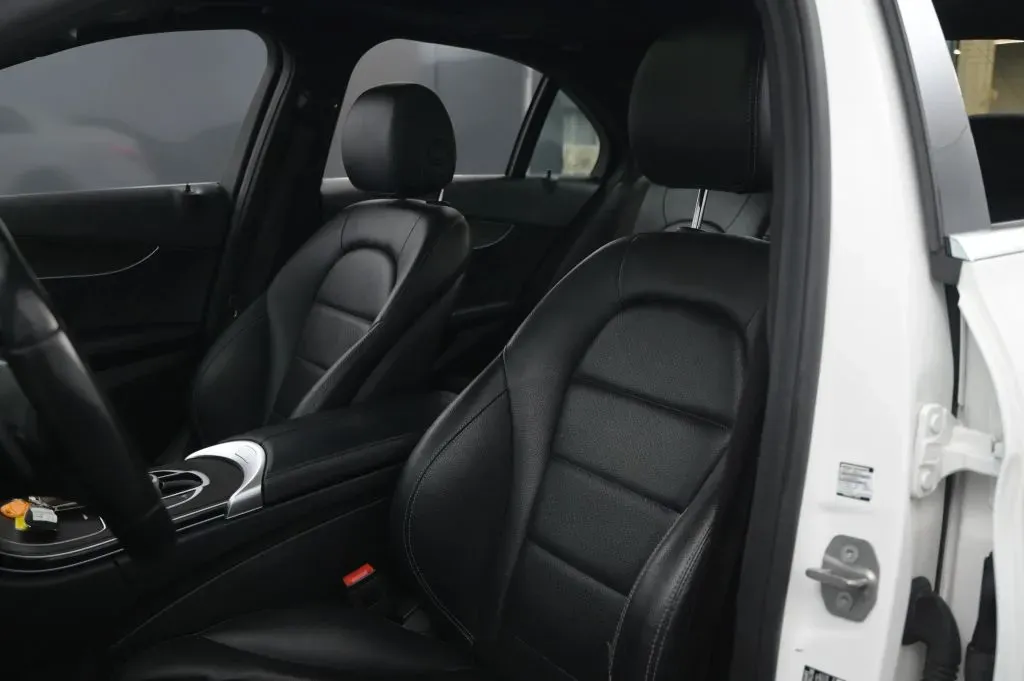 Mercedes-Benz C-Class photo 42