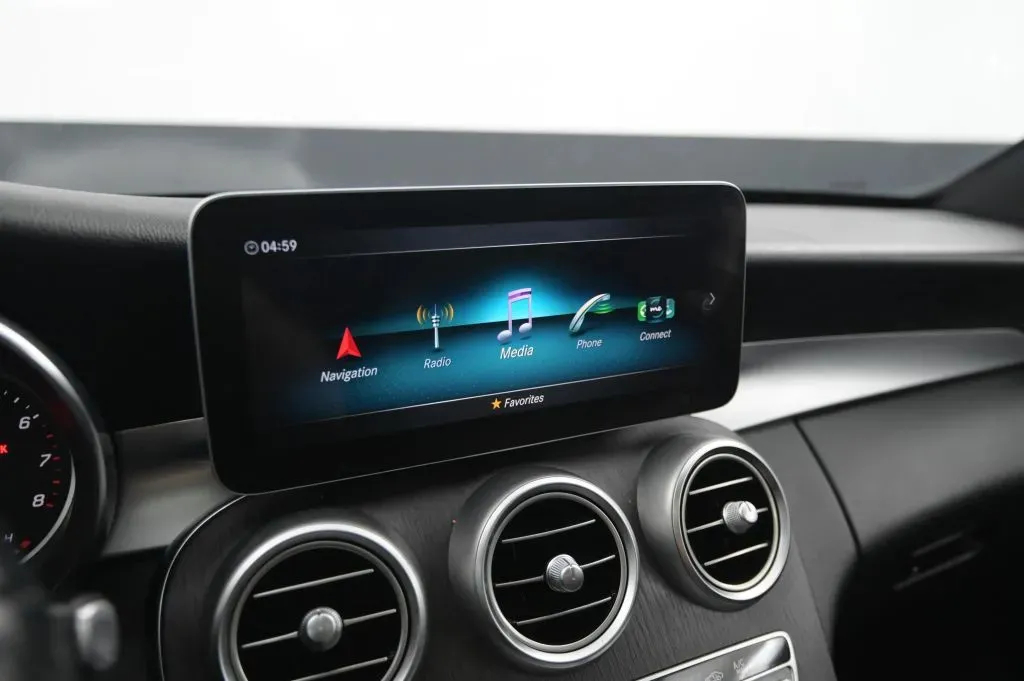 Mercedes-Benz C-Class photo 25