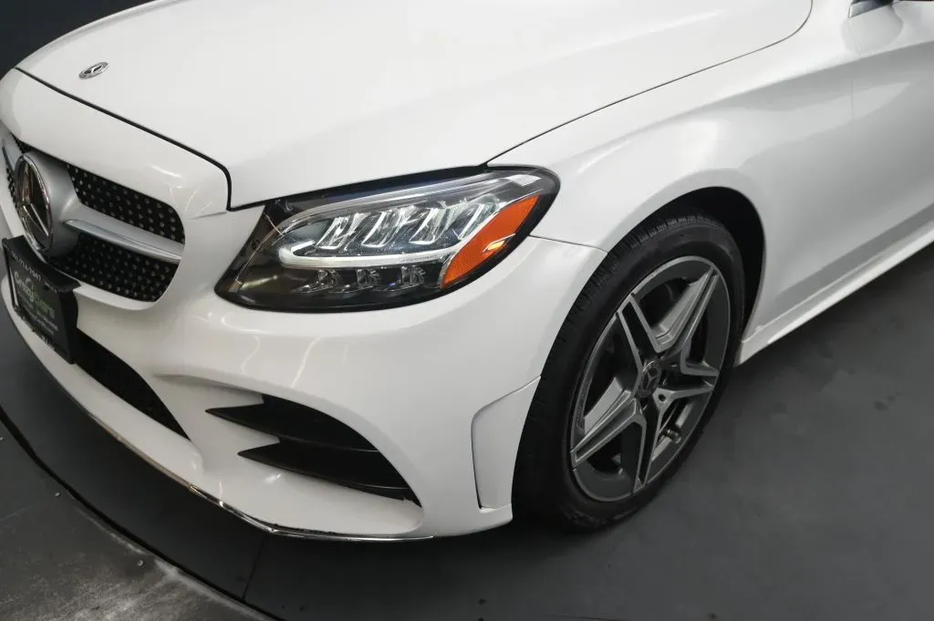 Mercedes-Benz C-Class photo 9