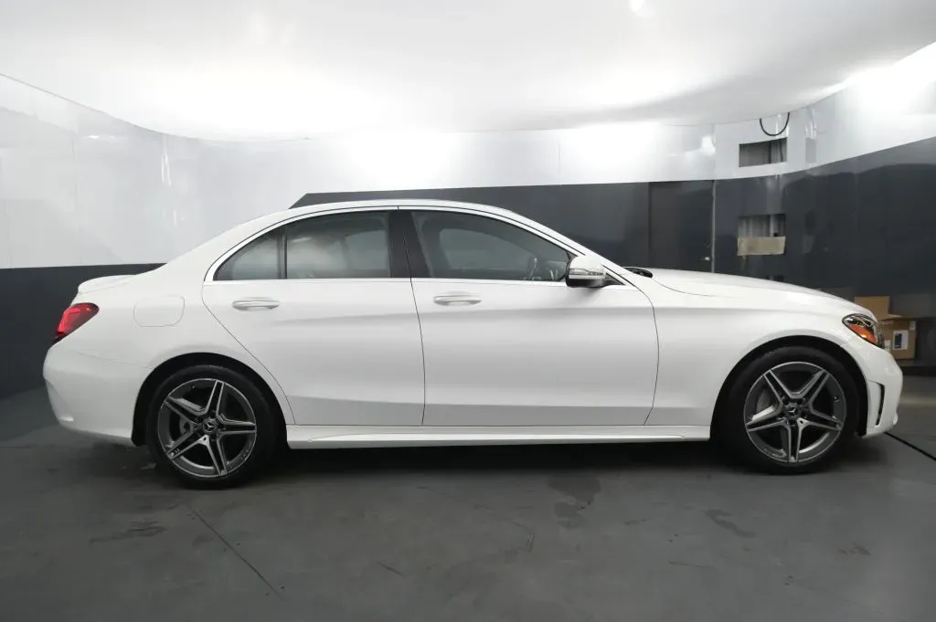 Mercedes-Benz C-Class photo 6