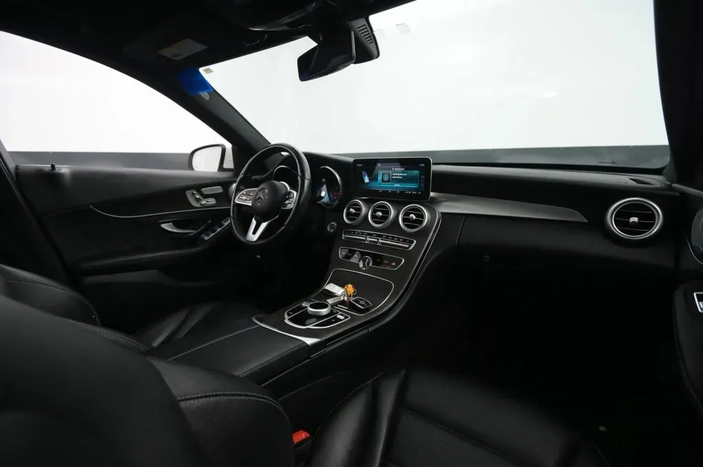 Mercedes-Benz C-Class photo 46