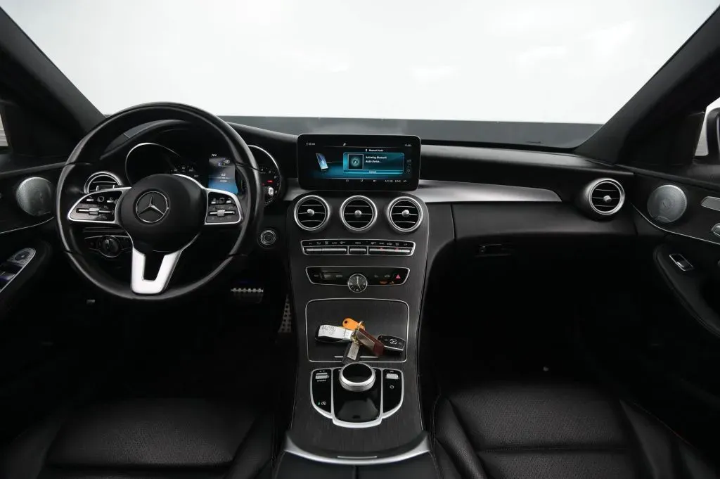 Mercedes-Benz C-Class photo 33
