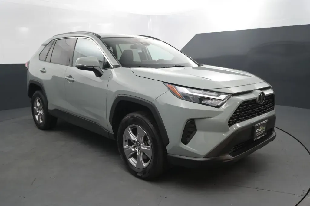 Toyota RAV4 photo 7