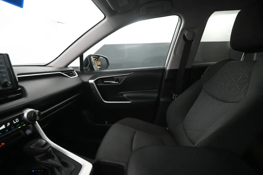 Toyota RAV4 photo 27