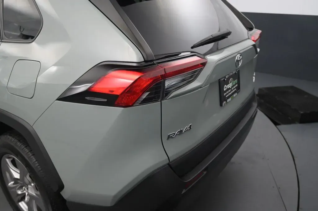 Toyota RAV4 photo 14