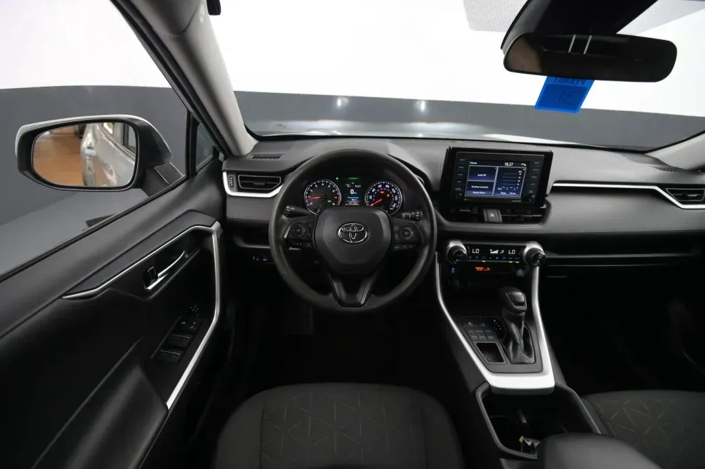 Toyota RAV4 photo 34