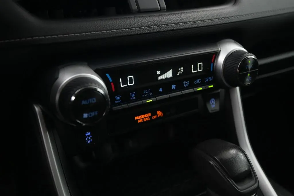Toyota RAV4 photo 26