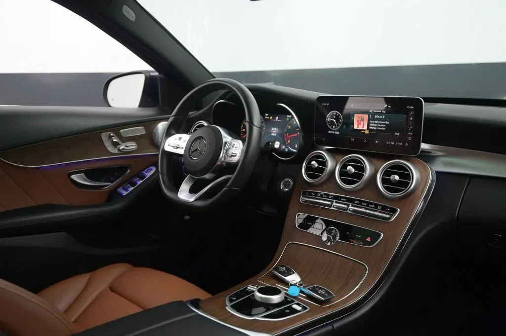 Mercedes-Benz C-Class photo 51
