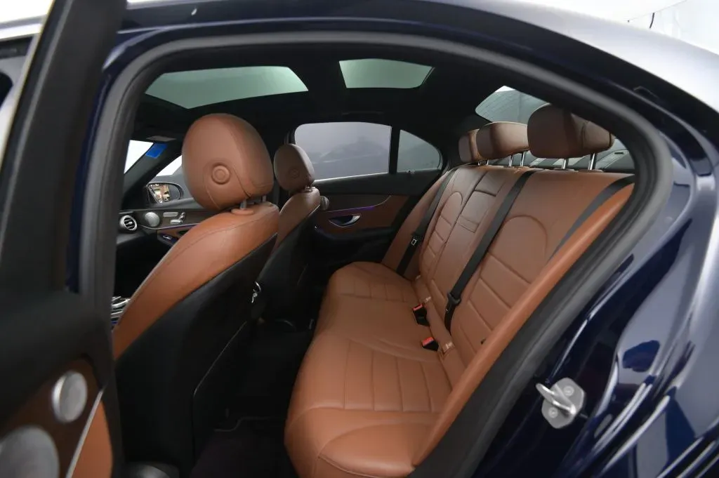 Mercedes-Benz C-Class photo 45