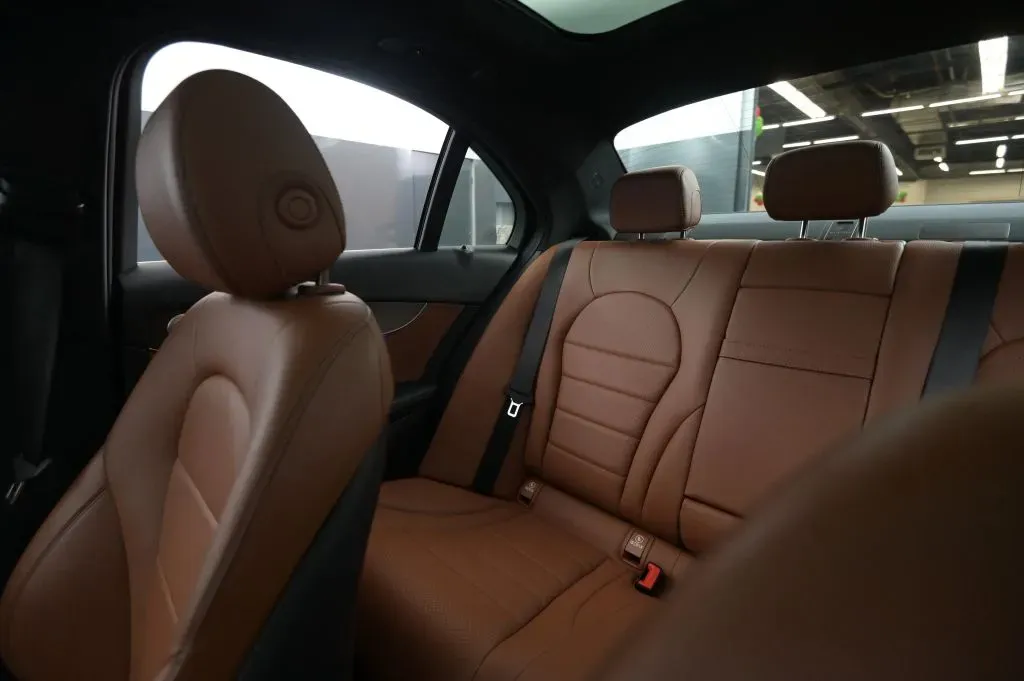 Mercedes-Benz C-Class photo 44