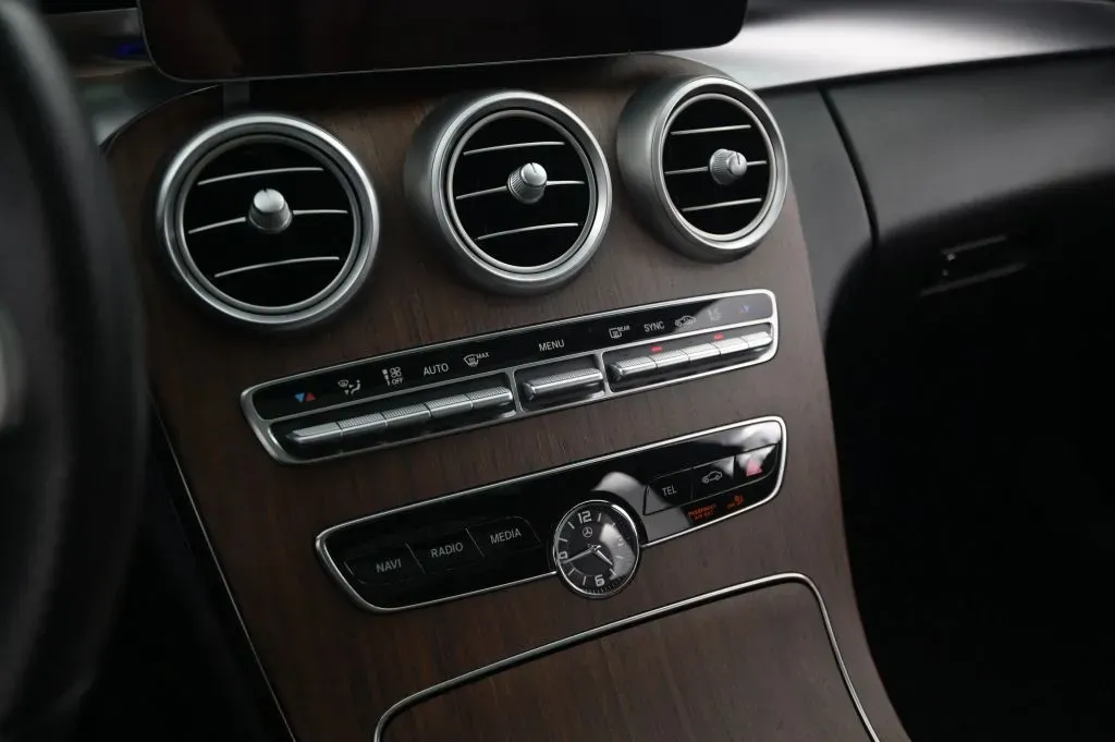 Mercedes-Benz C-Class photo 28