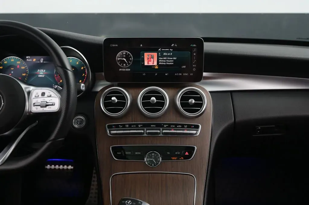 Mercedes-Benz C-Class photo 35