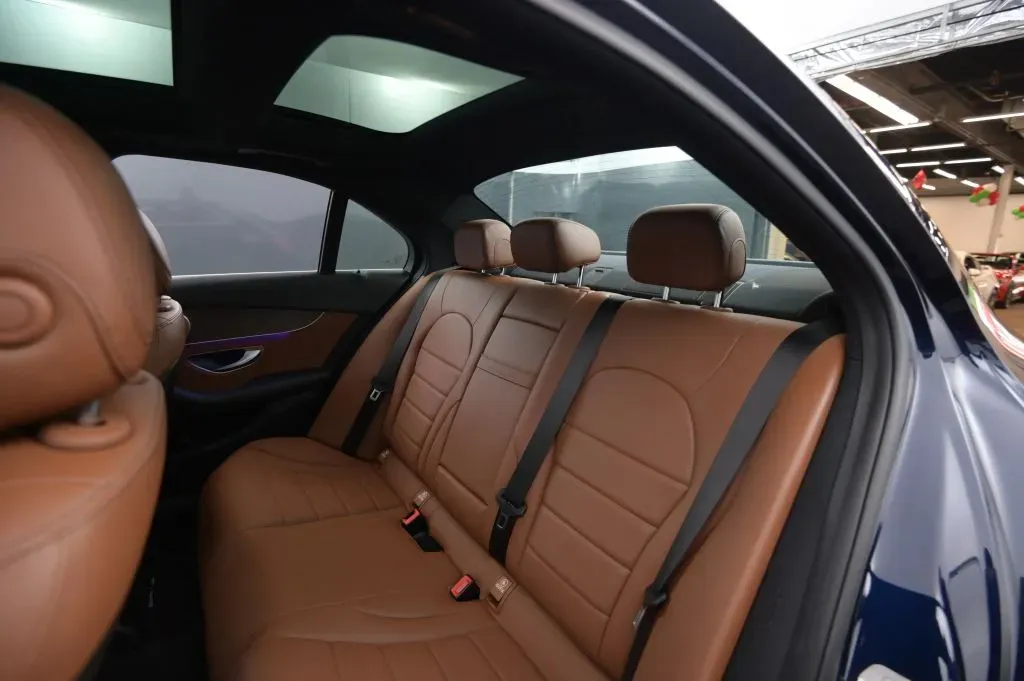 Mercedes-Benz C-Class photo 47