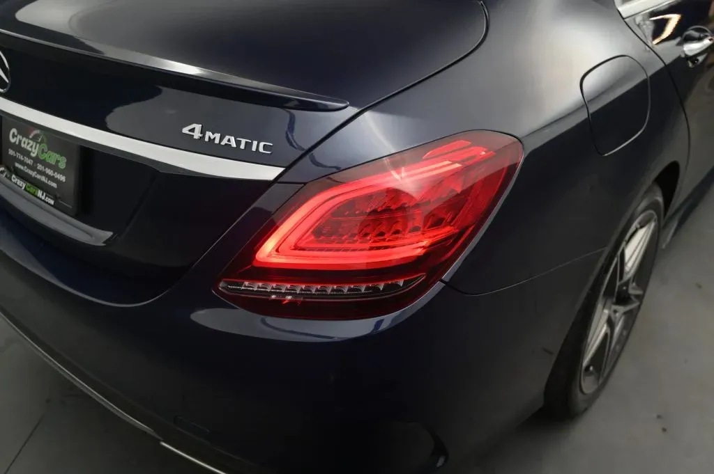Mercedes-Benz C-Class photo 18